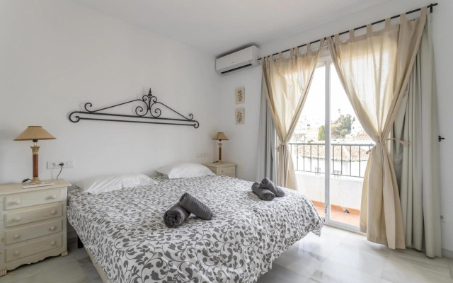 Modern Family Town House