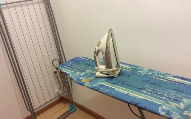 M&R Hostel