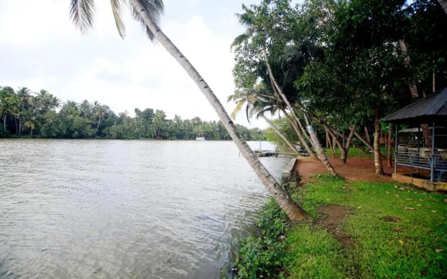 Munroe Lagoons
