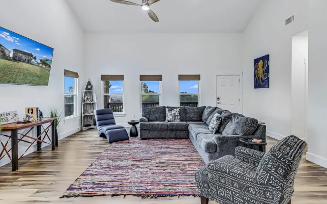 Nautical Nest 2 Bedroom Home