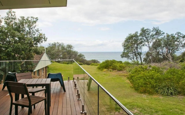 Farrant House - modern and contemporary