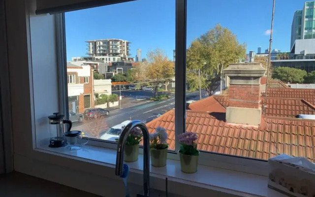 2 Bedroom Apartment in Melbourne CBD