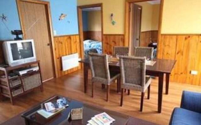 Bicheno's A Plus Apartments