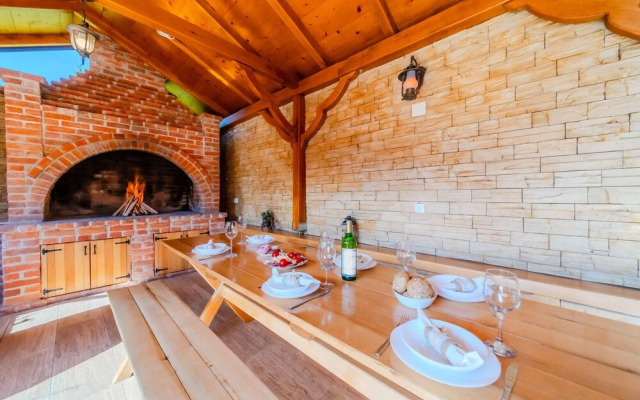 Countess House With Jacuzzi and Sauna