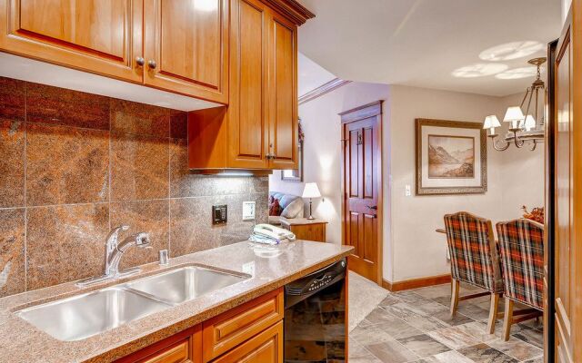 Copper One at Center Village by Copper Mountain Lodging