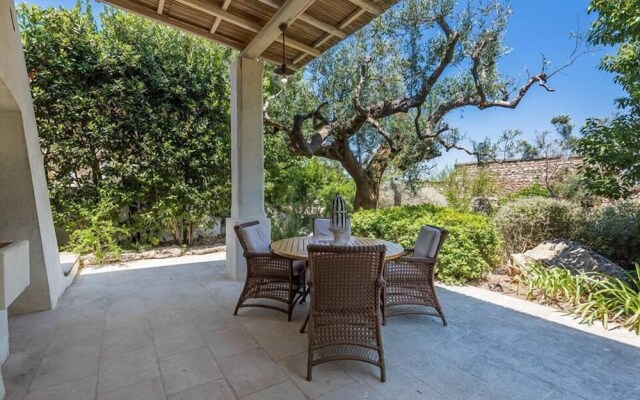 Tia Maria Country Inn