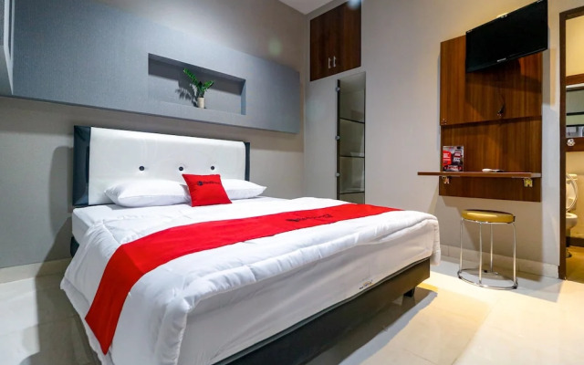 RedDoorz near Kebon Jeruk Jakarta