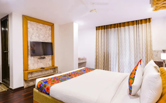 Fabhotel Wr Grand