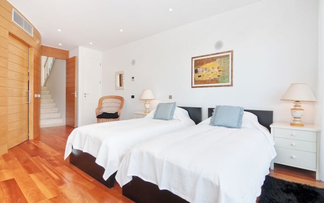 Oceanview Apartment
