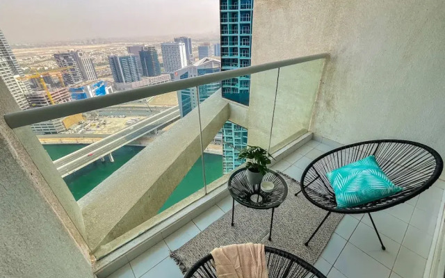 HiGuests - DAMAC Maison Prive Tower A