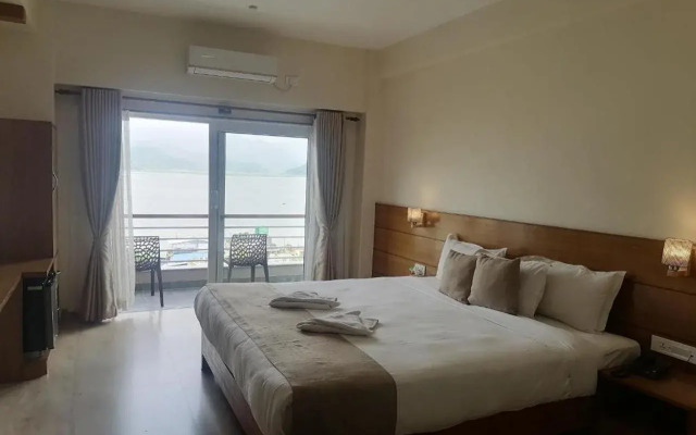 Lake Vision Guest House