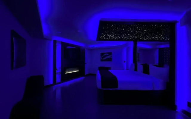 Imperial Suites - Adults Only