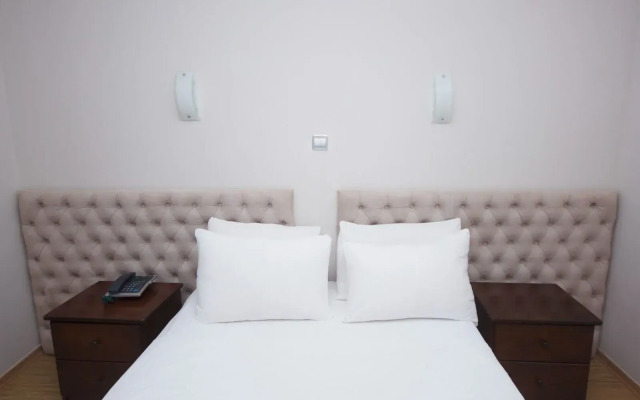 Mv Hotel