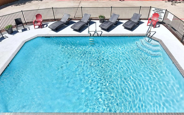 Holiday Inn Express and Suites Sulphur Springs by IHG