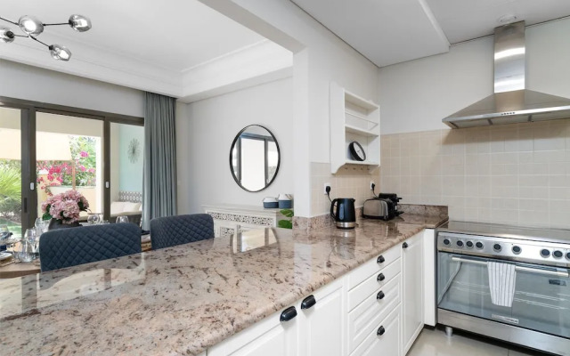 Nasma Holiday Homes - Al Hamra Village