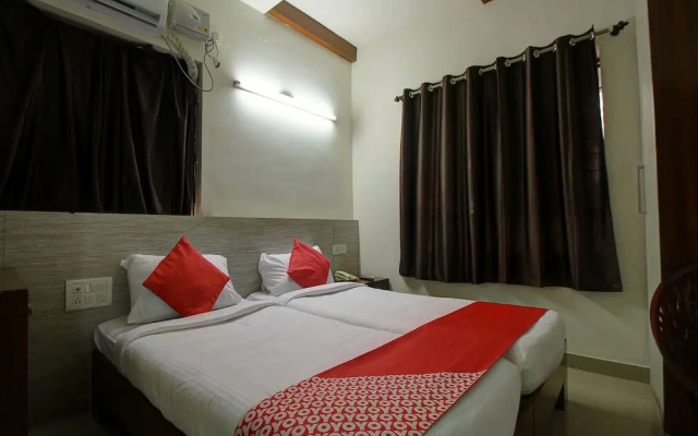 OYO 16662 Taj Residency