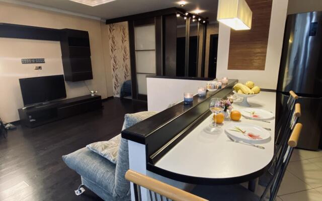 К энд К Апартментс на улице Рабоче-Крестьянская 25