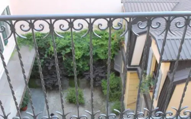 West Booking House SRLS - WBH Porta Romana Apartment