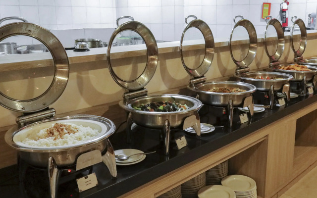Aveon Hotel Yogyakarta by Daphna Management