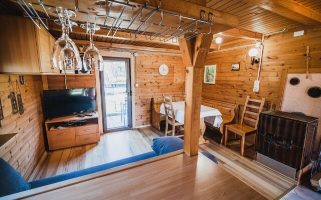 Wooden Cabin Žurej With Hot Tub