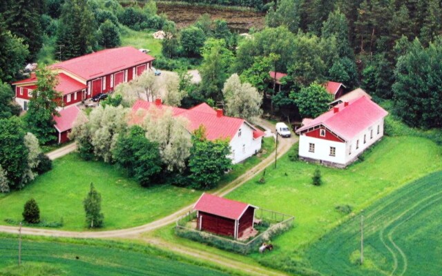 Mainhouse of Paavola Farm