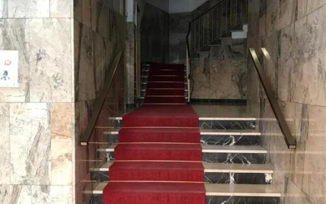 B  B Piazza Dell Unit