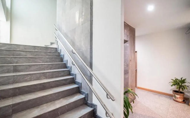 Capital O OYO 737 Beyond Suite Rama8