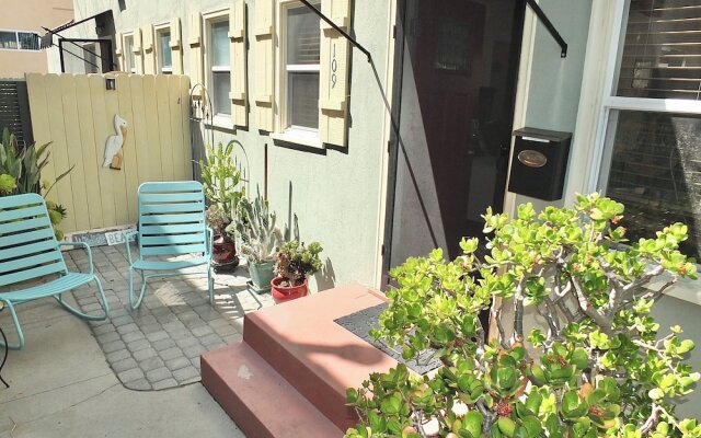 Beach Bungalow-lb