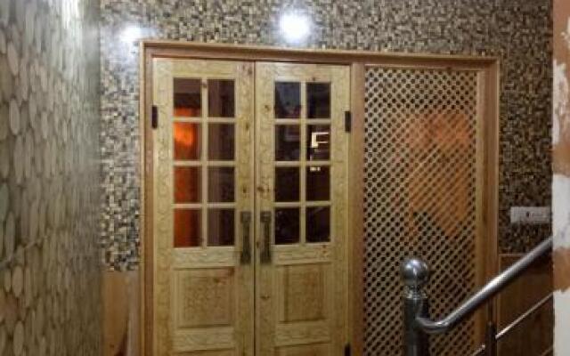 Hotel Kashmir Inn