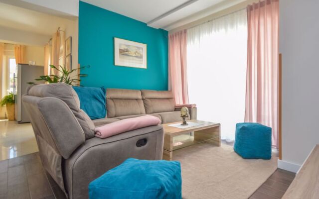 House Valdor Cervia