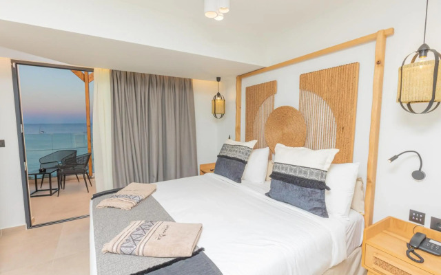 Cabana Blu Hotel & Suites