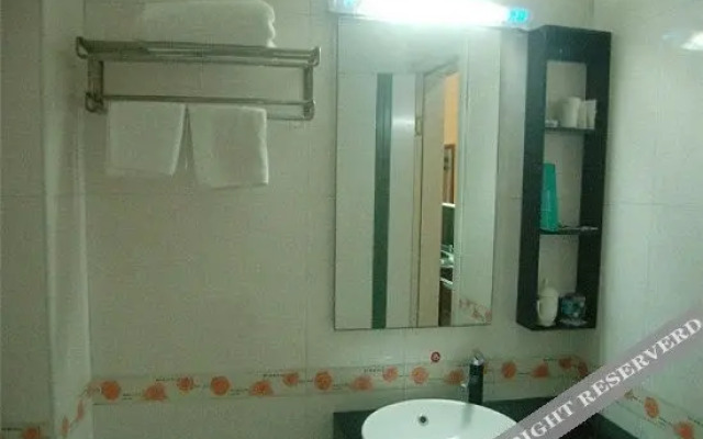 Tielu Jingjiang Hotel