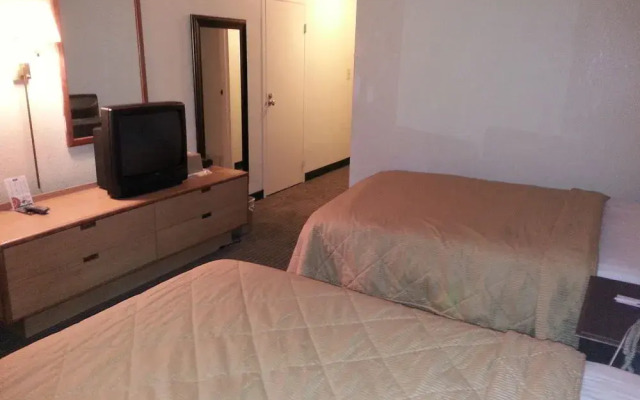 Rodeway Inn & Suites