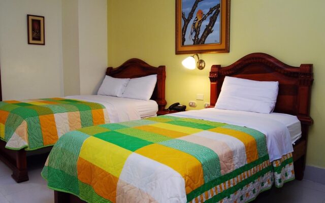 Hotel Perla Verde
