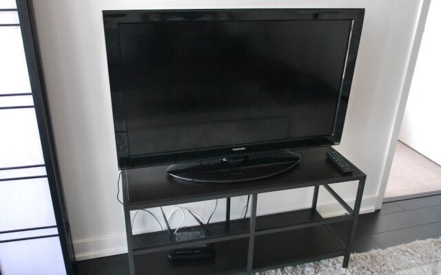 1BR Great Location Spectacular View