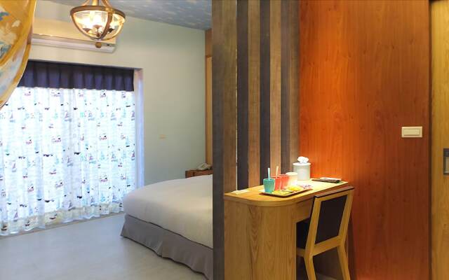 Tong's Story Paternity B&B