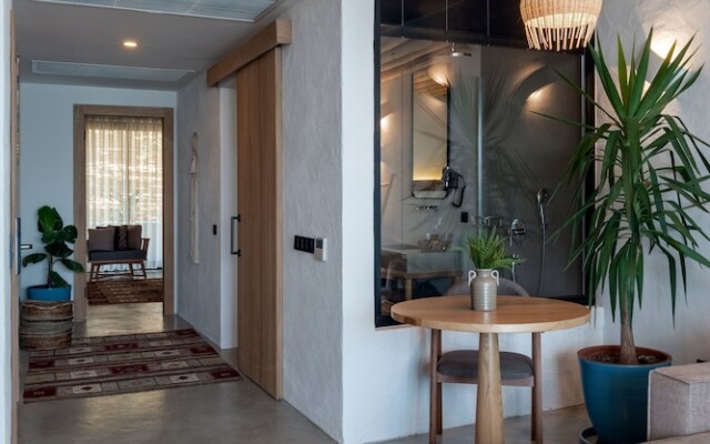 Harbour Suites