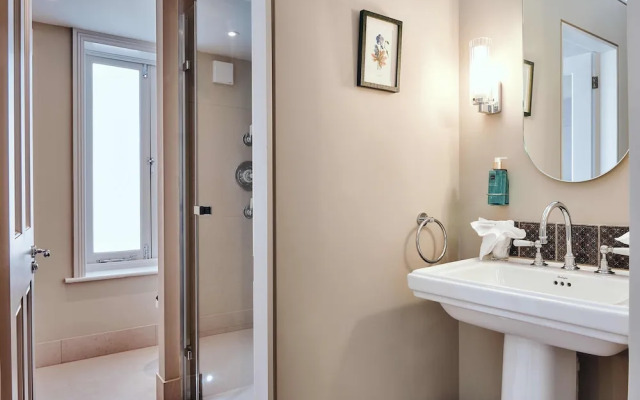 The Black Lion Pub & Boutique Guesthouse