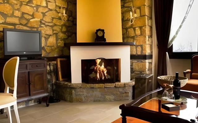 Archontiko Emmanouilidi Suites