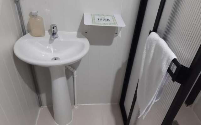 Isak Hotel & Golf Airport