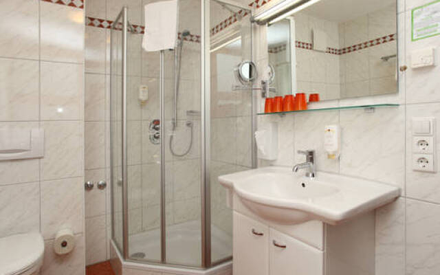 Landhotel Hauer