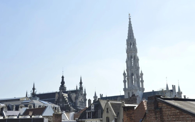 Super Flat Next Grand Place