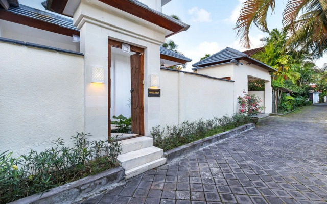 Villa Wiana by Villa Finder