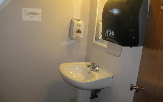 Brackley Beach Hostel