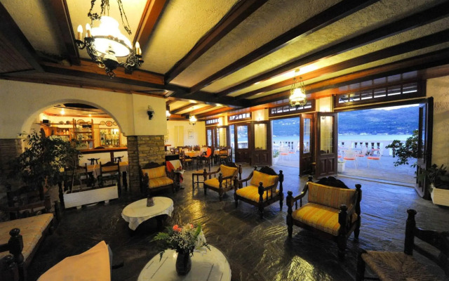 Mirini Hotel
