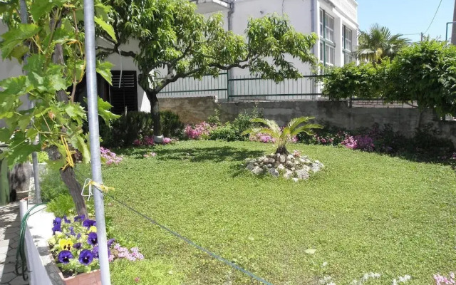 Mare - Close to the sea - A1