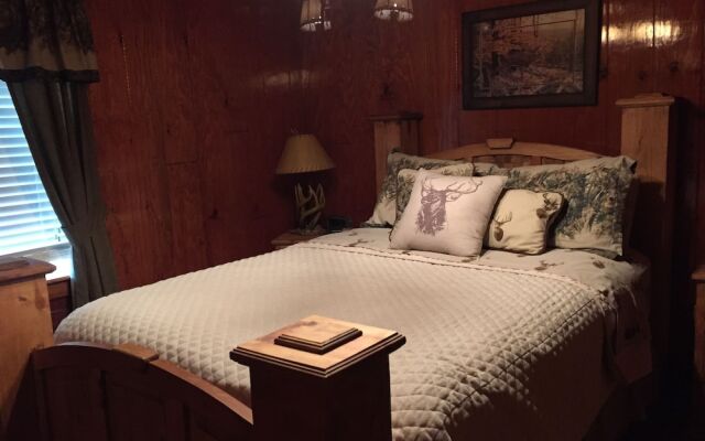 Whip Or Wheel Cabins