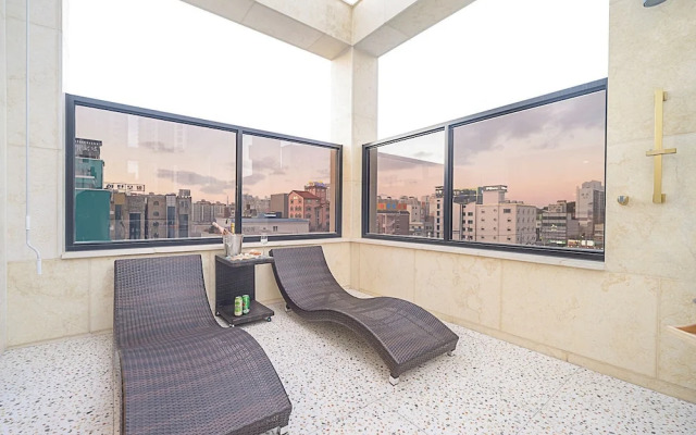 Mokpo H Avenue Hotel Peace Plaza