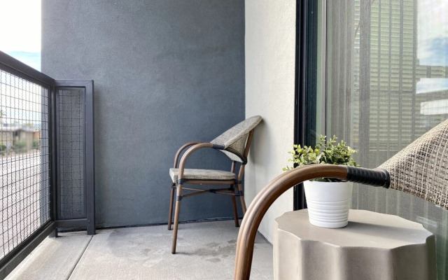 Kasa Phoenix Encanto Village Apartments