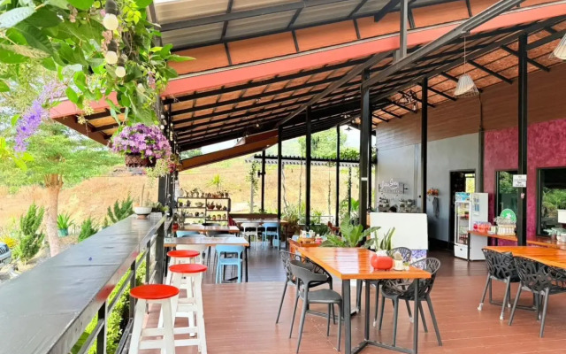 Baan Suan Hill Resort